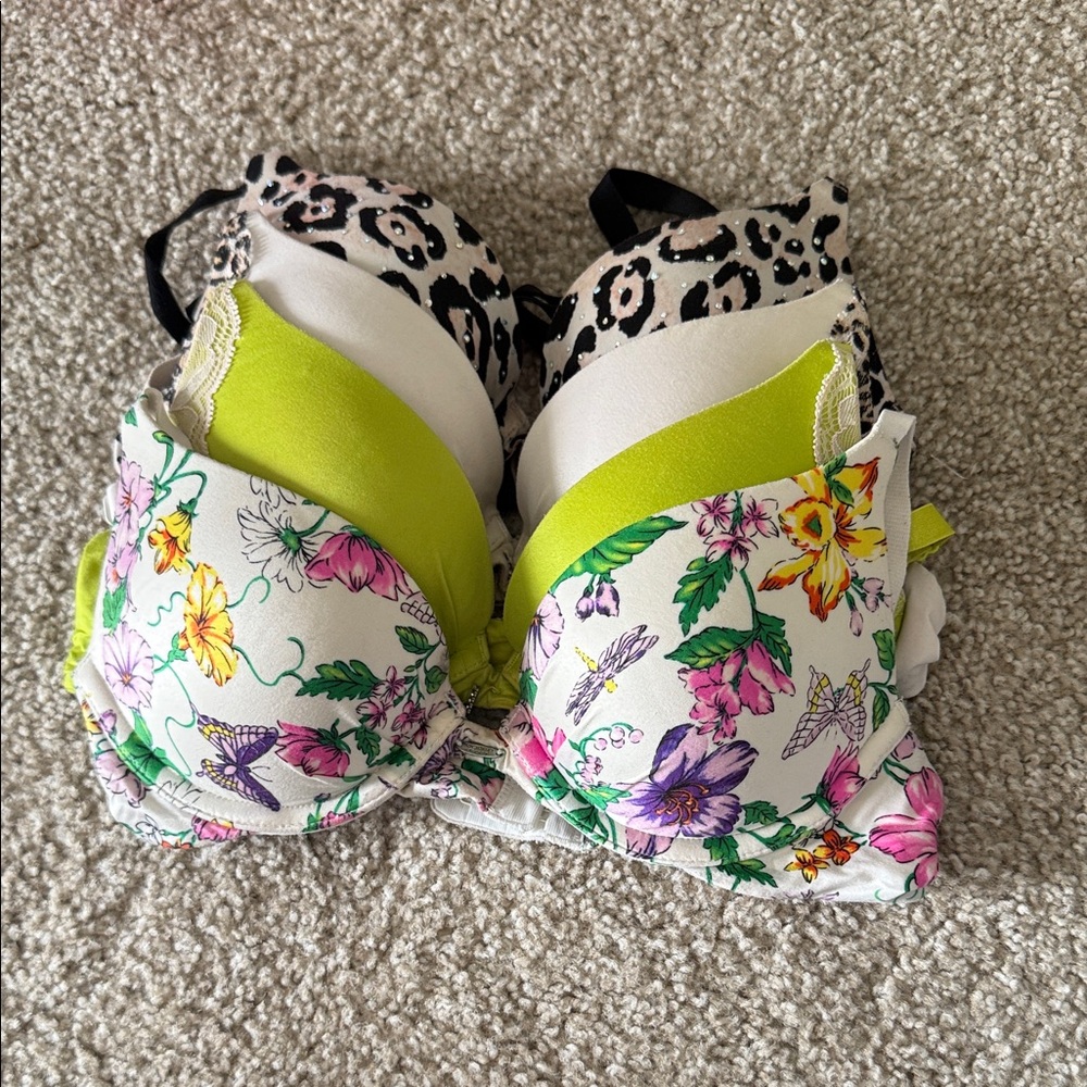 Victoria's Secret 32B set of 4 push up plunge bras, leopard green floral